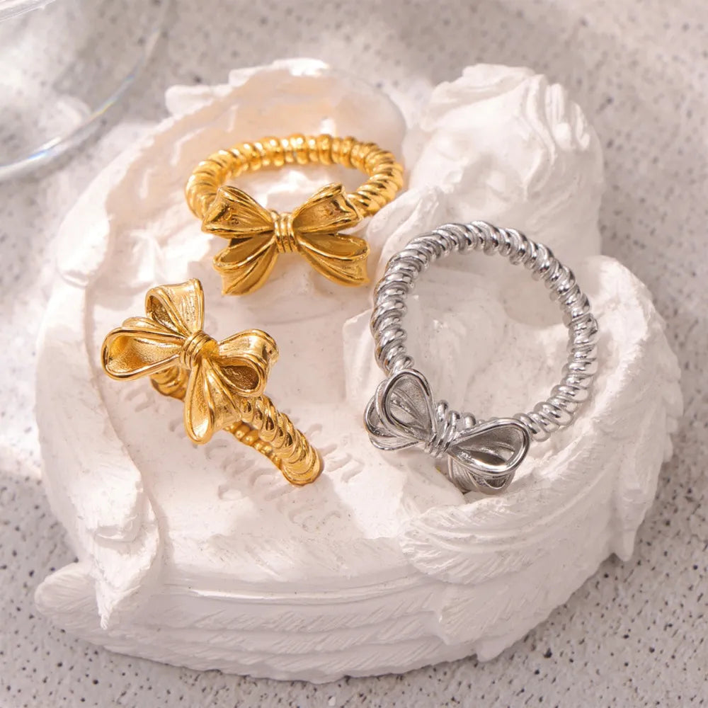 Twisted Titanium Steel Bow Ring OutfitFlow