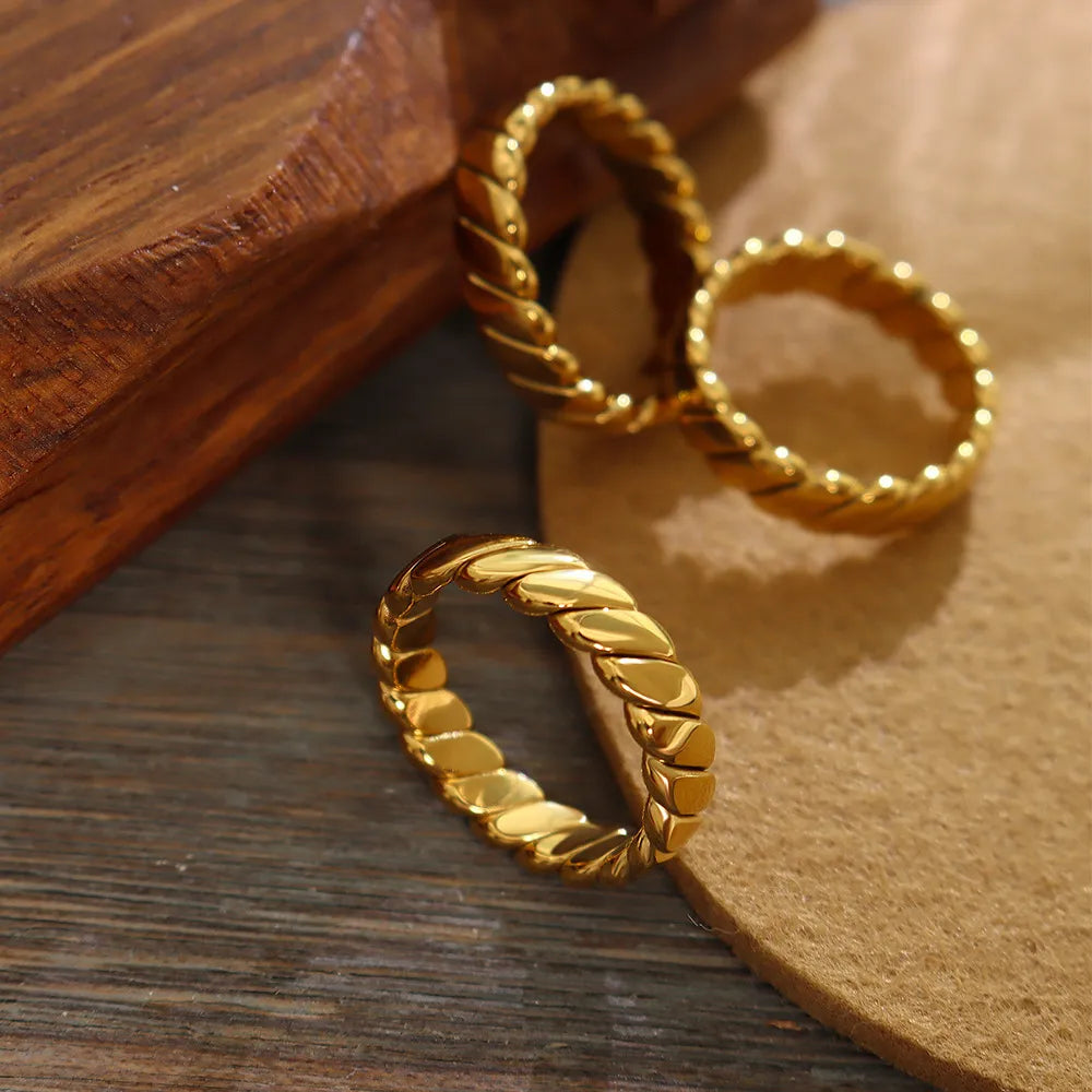 Titanium Steel Gold-Plated Ring OutfitFlow
